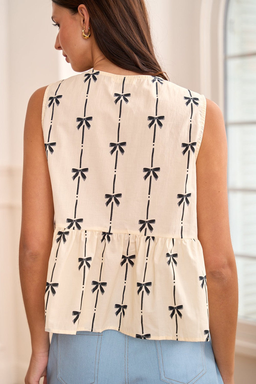Bow Printed Tie Closure Ruffled Vest
